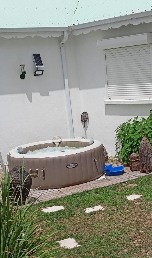 Chamb'Bouchons Appartement Saint-Francois  Buitenkant foto
