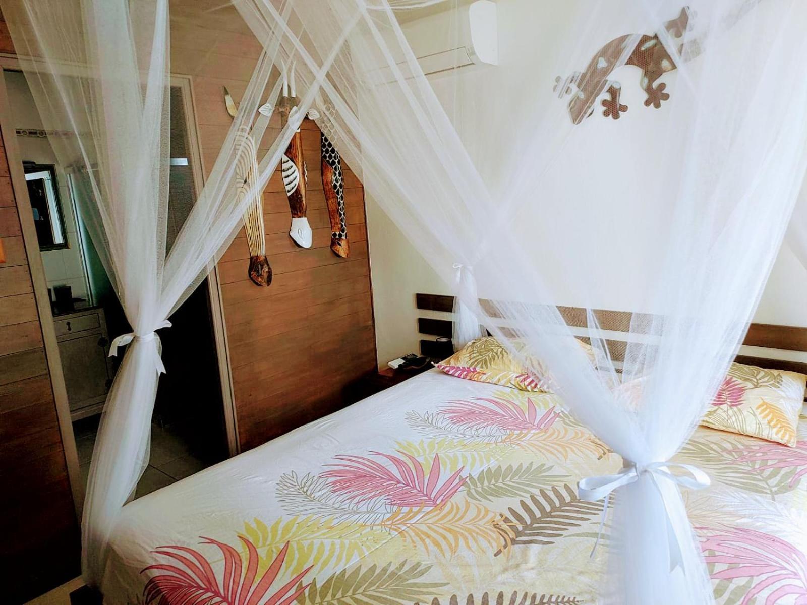 Chamb'Bouchons Appartement Saint-Francois  Buitenkant foto